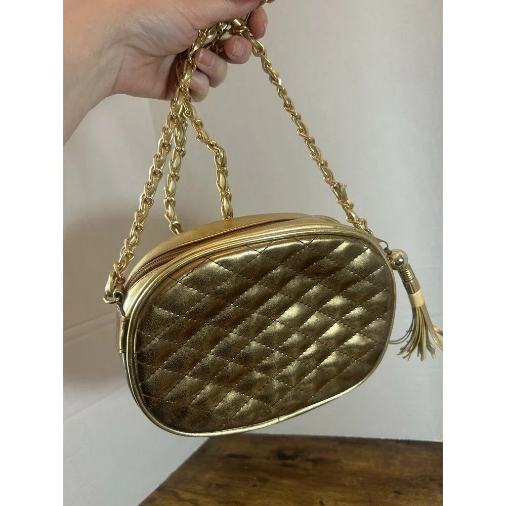 Chateau Gold Quilted Oval Crossbody Purse Chain Strap Tassel Bag Vintage Disco